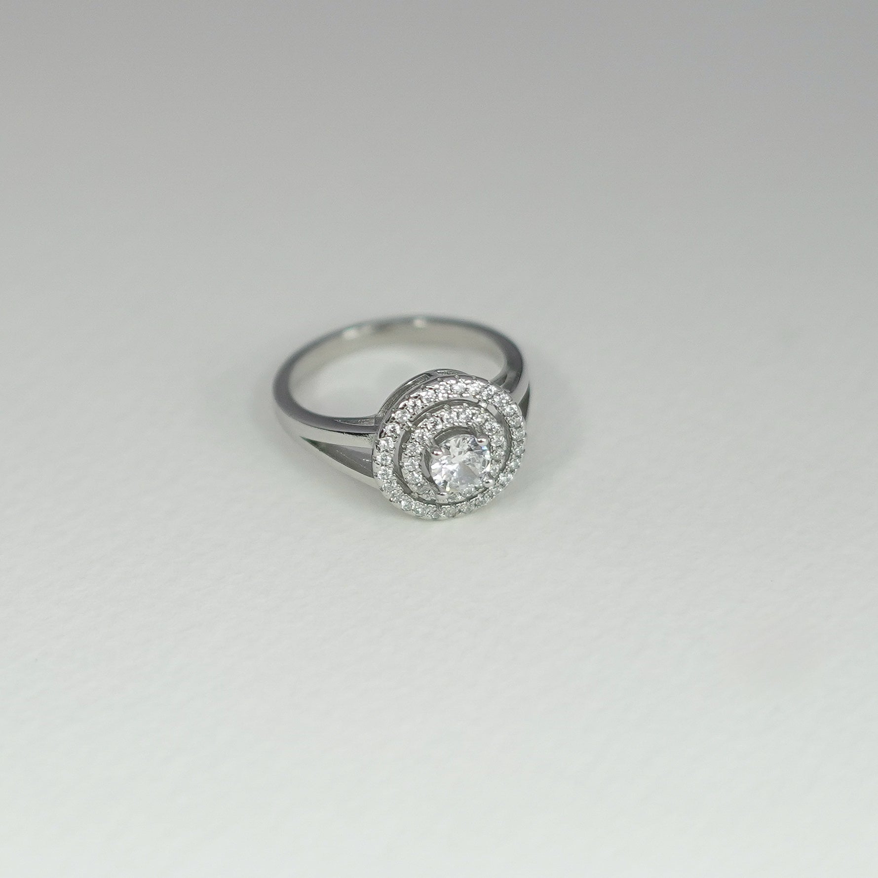 Aura Double Halo Round Diamond Ring – Split Shank Luxury Design