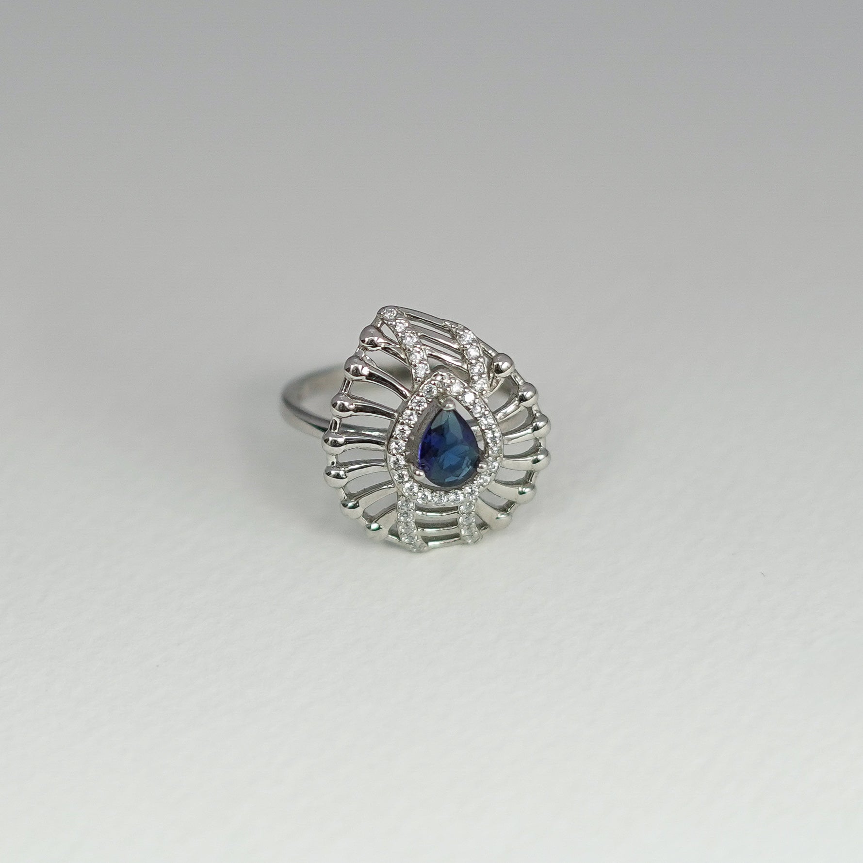 Midnight Ocean Peacock Ring – Royal Blue Teardrop Gemstone Diamond Luxury Design